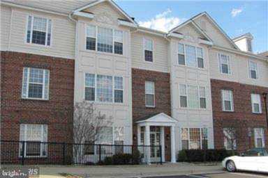 621306 Cobblestone Blvd #306 Fredericksburg, VA 22401 | MLS ® VAFB113730 Photo 1