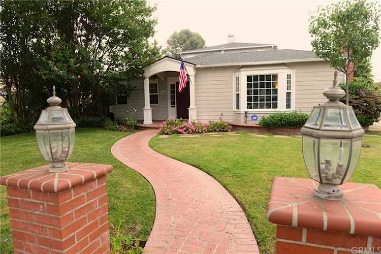 3918 Elm Avenue Long Beach, CA 90807 | MLS PW19119159 Photo 1