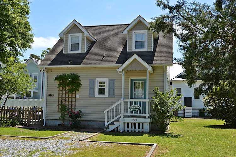 Home For Sale At 902 First Avenue Oriental Nc In Other