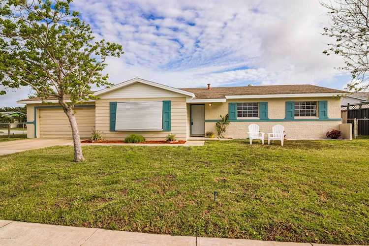 400 Bacardi Drive Merritt Island, FL 32953 | MLS 842218 Photo 1