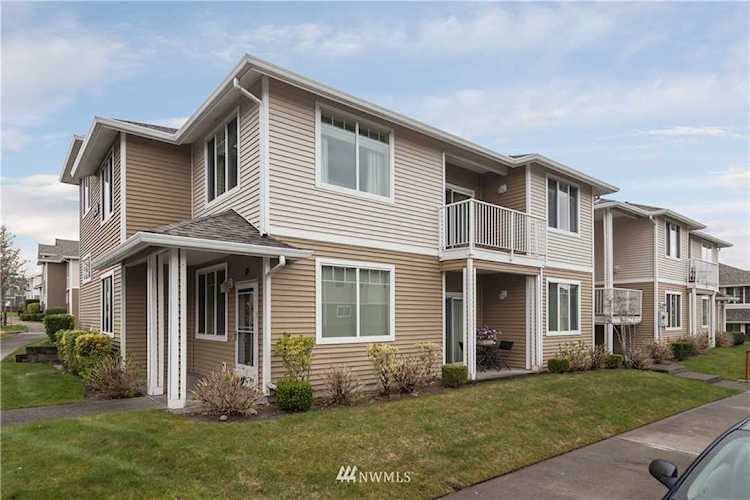 1129 61st St SE #D Auburn, WA 98092 | MLS ® 1434383 Photo 1