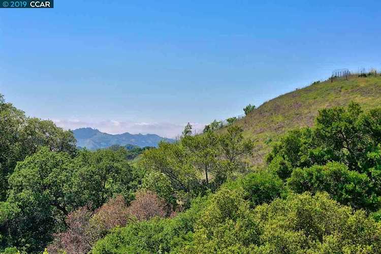 1267 Bollinger Canyon Road Moraga, CA 94556