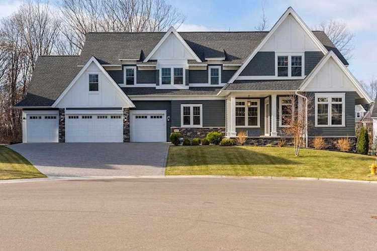 5445 Black Oaks Lane N Plymouth, MN 55446 | MLS 5200226 Photo 1