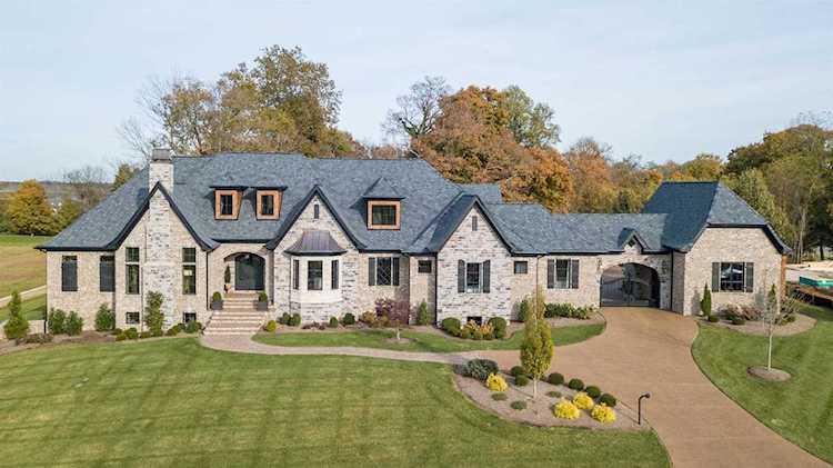 3961 Tatton Park Lexington, KY 40515