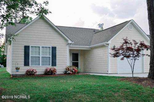Home For Sale At 103 Bay Tree Circle, Hampstead NC in Belvedere Plantation Photo 1