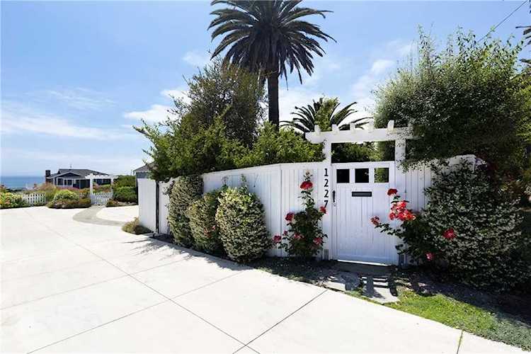 1227 W Paseo Del Mar San Pedro, CA 90731