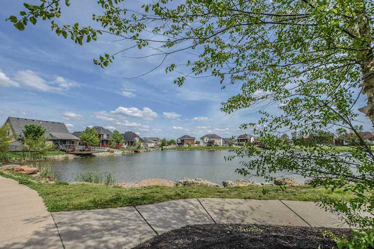482 Mallard Lake Blvd Shepherdsville, KY 40165 MLS 1524964