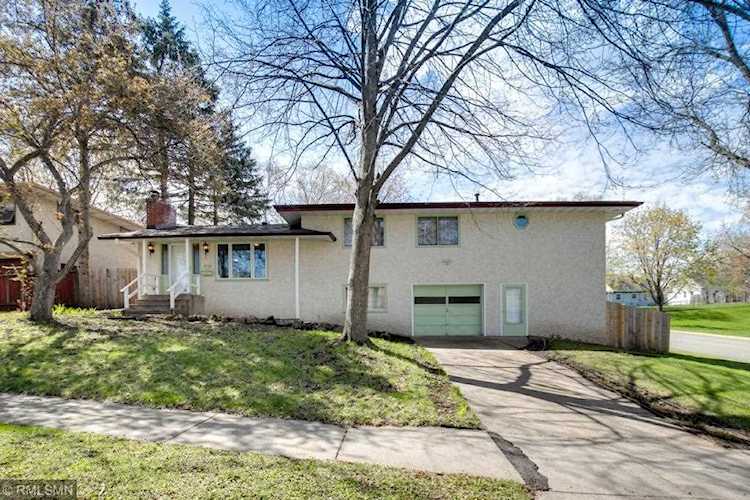 2212 5th Street E Saint Paul, MN 55119 | MLS 5228591 Photo 1