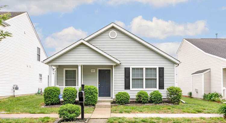 10231 Riverstone Cir Louisville, KY 40229 | MLS 1531710 Photo 1