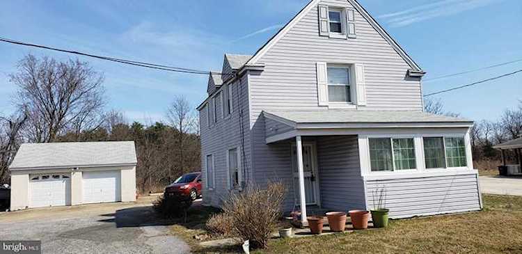 2112 Scott Key Dr District Heights, MD 20747 | MLS ® MDPG501432 Photo 1