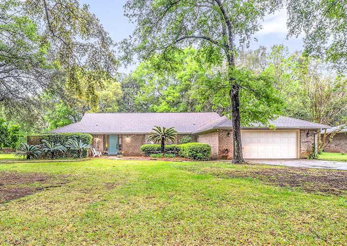 210 Ruckel Drive, Niceville, FL | TrueSouthCoastalHomes.com Photo 1