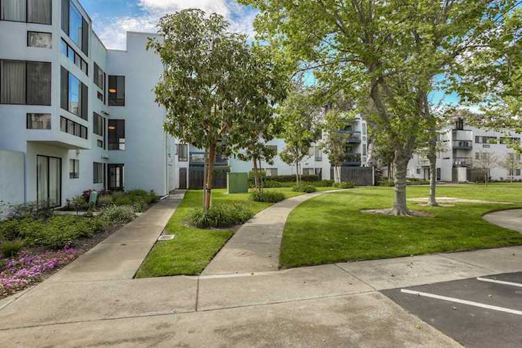 902 Beach Park Boulevard Foster City, CA 94404 | MLS 52189784 Photo 1