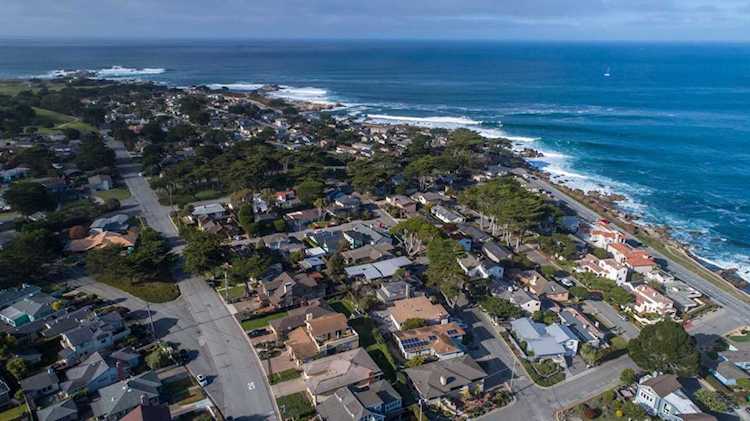 1010 Del Monte Boulevard Pacific Grove, CA 93950 | MLS 52177662 Photo 1