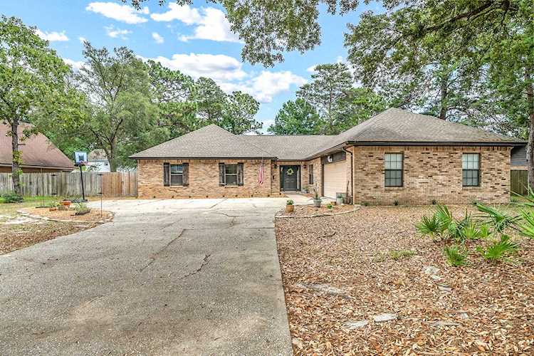 11 Hampton Circle, Niceville, FL | TrueSouthCoastalHomes.com Photo 1
