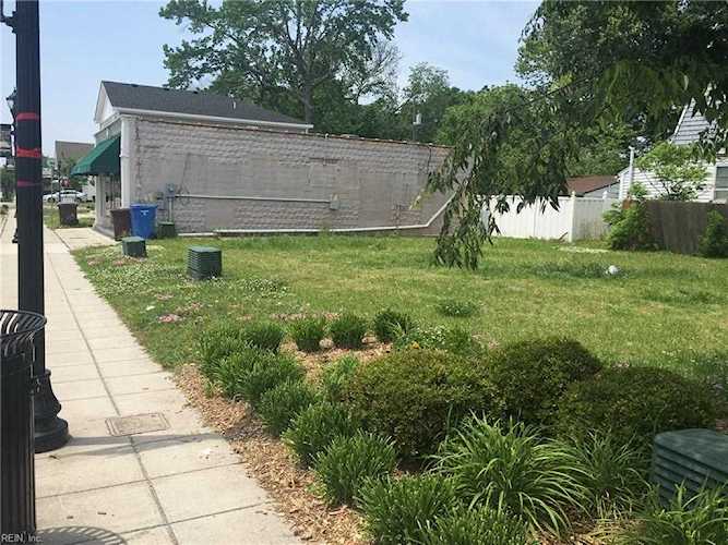 1209 Poindexter St Chesapeake, VA 23324