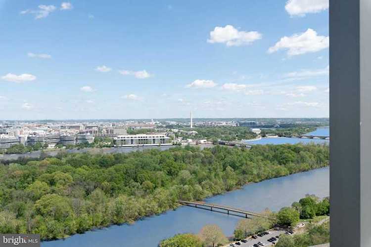 1111 19th St N #1705 Arlington, VA 22209 | MLS ® VAAR148264 Photo 1