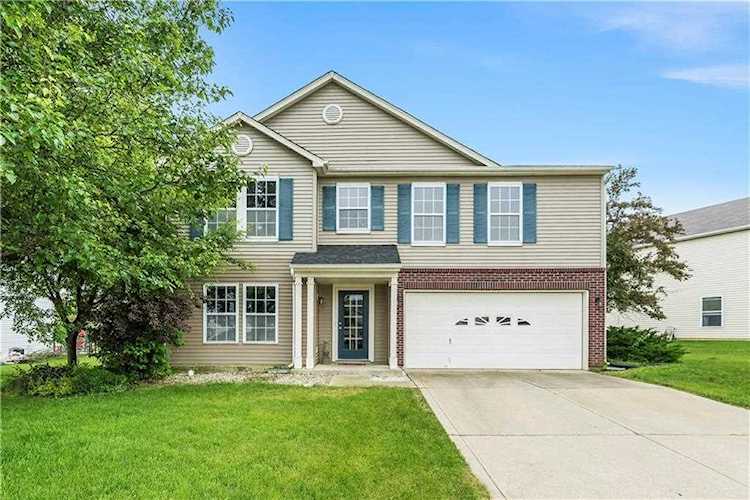 113 Parkview Drive Danville, IN 46122 | MLS 21645757 Photo 1