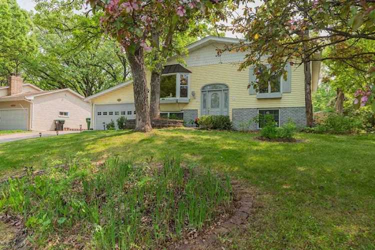 2916 121st Lane NW Coon Rapids, MN 55433 | MLS 5239623 Photo 1