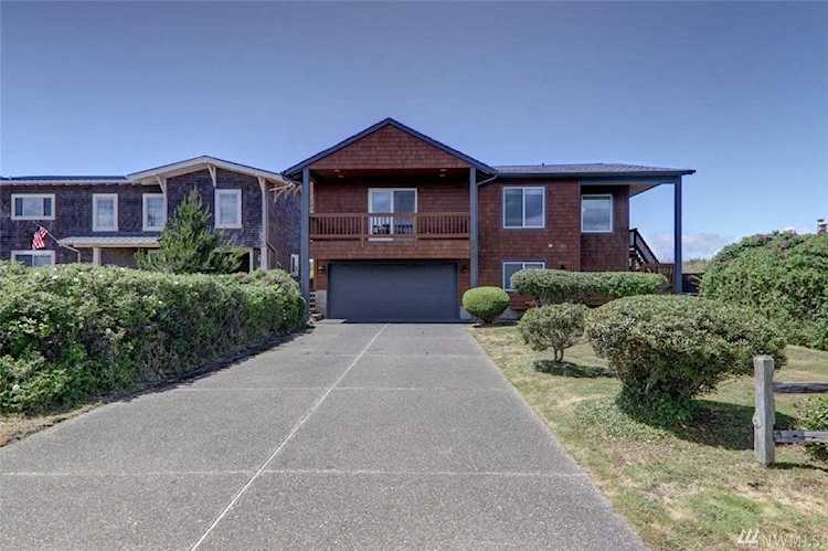 33705 G St Ocean Park, WA 98640
