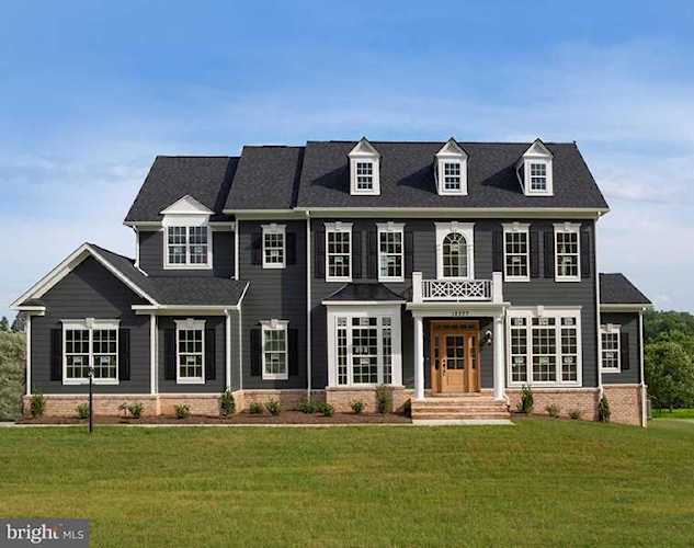 18377 Wild Raspberry Dr Purcellville, VA 20132