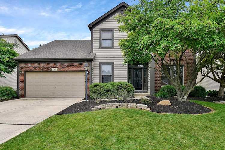 $324,900 - For sale - 3742 Pleasantbrook Drive, Hilliard, OH 43026 - MLS#219020301 - Franklin. - Beautiful River Run home! Gleaming hardwood floors grace the 2 story foyer, den, 1/2 bath and... Photo 1