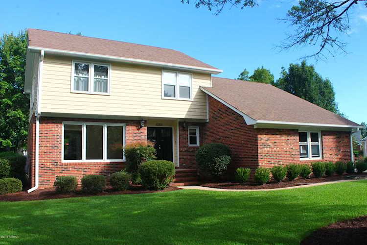 Home For Sale At 4265 Appleton Way, Wilmington NC in Echo Farms Photo 1
