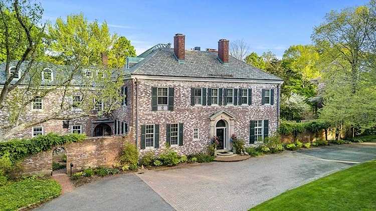 582 Blue Hill Ave, Milton, MA 02186 - $3,000,000 - MLS#72515804 Photo 1