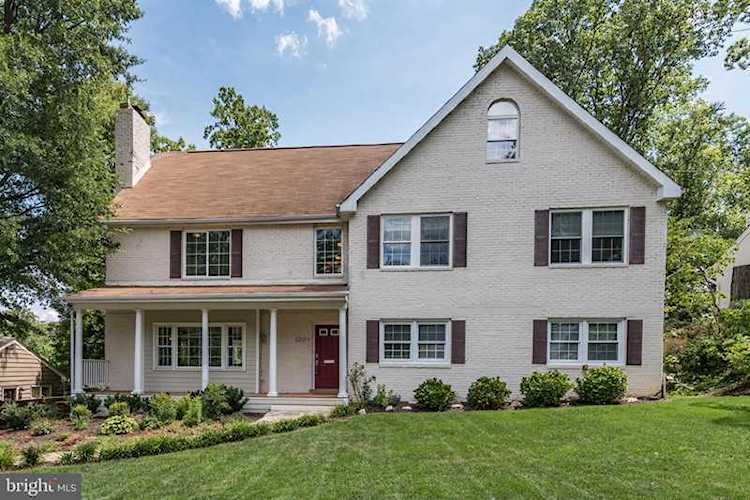 6209 Arkendale Rd For Sale in Alexandria Photo 1
