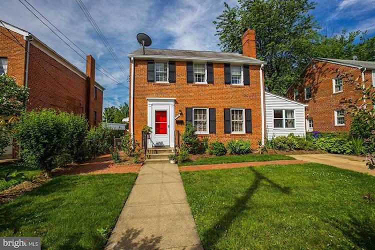 2226 Columbus St Arlington, VA 22207 | MLS ® VAAR150372 Photo 1