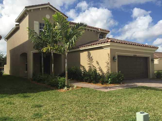 4694 Capital Drive Lake Worth, FL 33463
