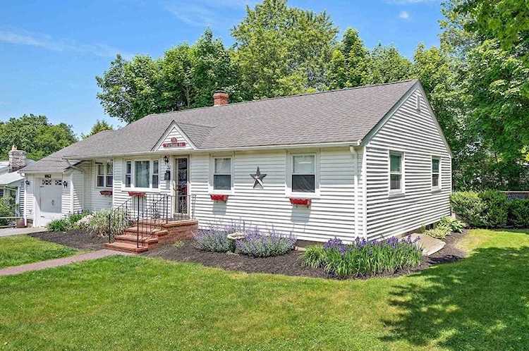 39 Portland Rd, Braintree, MA 02184 - $470,000 - MLS#72516738 Photo 1