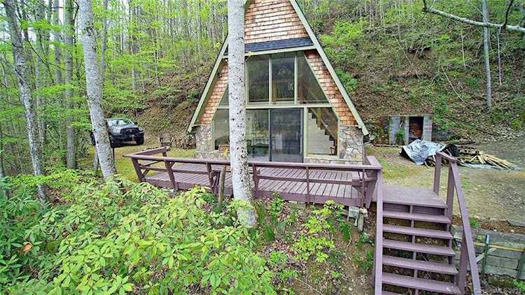487 Fontana Forest Rd Almond, NC 28702 | MLS 3518080 Photo 1