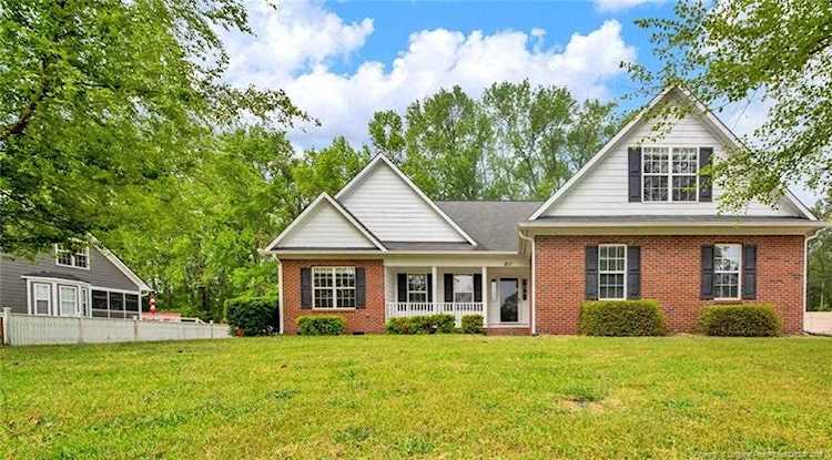 817 Louisiana Dr Raeford, NC 28376 | MLS 606740 Photo 1