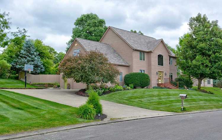 540 Pinehurst Court Newark, OH 43055 | MLS 219021607 Photo 1