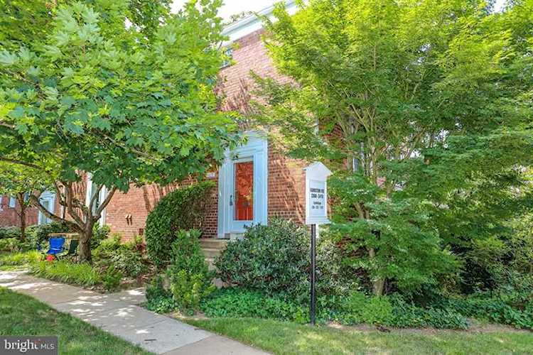 3408 Gunston Rd Alexandria, VA 22302 | MLS ® VAAX236536 Photo 1
