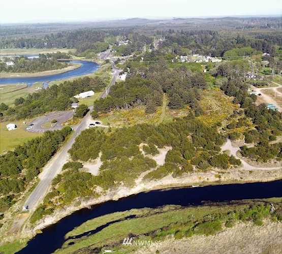 15 Benner Rd Copalis Beach, WA 98535