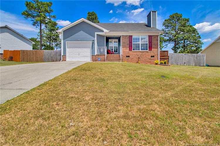 3412 Masters Dr Hope Mills, NC 28348 | MLS 607271 Photo 1