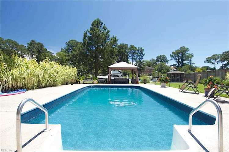 2541 Broad Bay Rd Virginia Beach, VA 23451