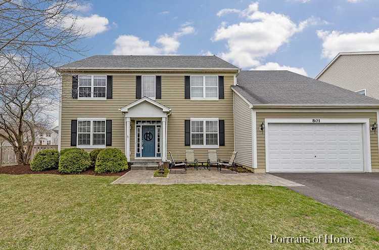 801 Barton Dr Oswego, IL 60543 | MLS 10343927 Photo 1