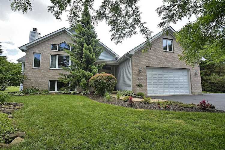 11610 Brittany Ct Spring Grove, IL 60081 | MLS 10257177 Photo 1