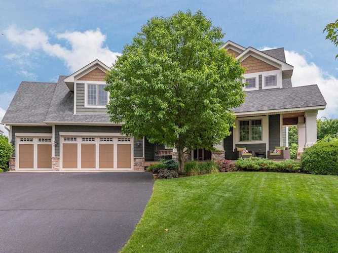 1585 Oakpointe Drive Waconia, MN 55387