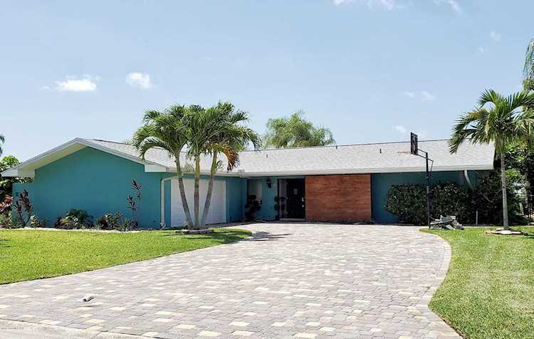 22 Fairway Drive Cocoa Beach, FL 32931 | MLS 847807 Photo 1