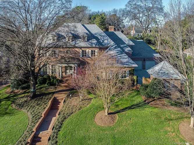 2500 Red Fox Trl Charlotte, NC 28211