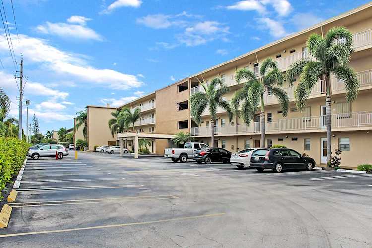 330 NE 26Th Avenue #116 Boynton Beach, FL 33435 | MLS RX-10540865 Photo 1