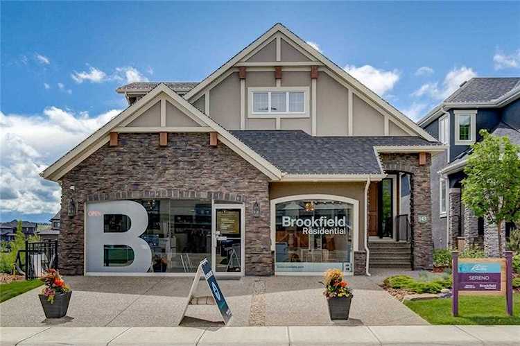 143 Cranbrook Drive SE Calgary, AB T3M 0J1