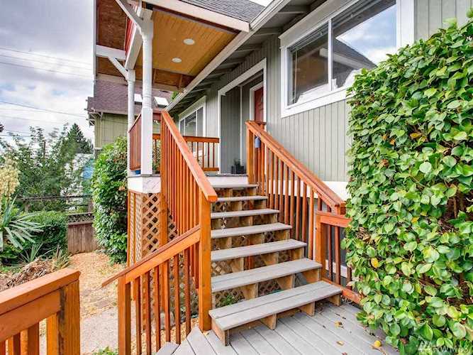 507 21st AveSeattleWA98122 Photo 1