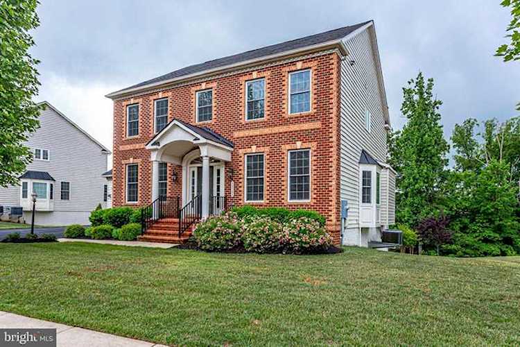 40584 Banshee Dr For Sale in Leesburg Photo 1