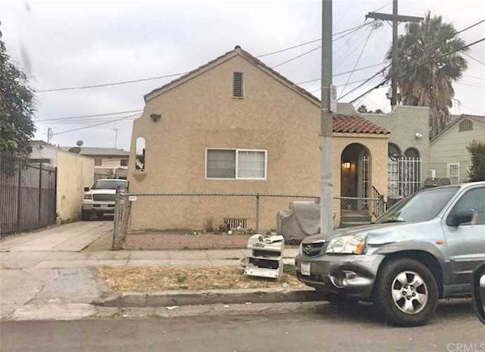 4560 Rosewood Avenue, Los Angeles, CA 90004 | MLS# CV19149954 Photo 1