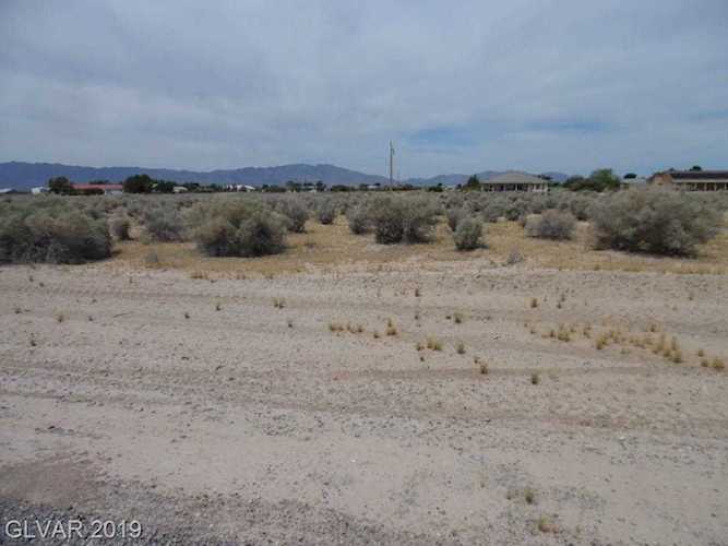 3800 S Lookout Ave Pahrump, NV 89048