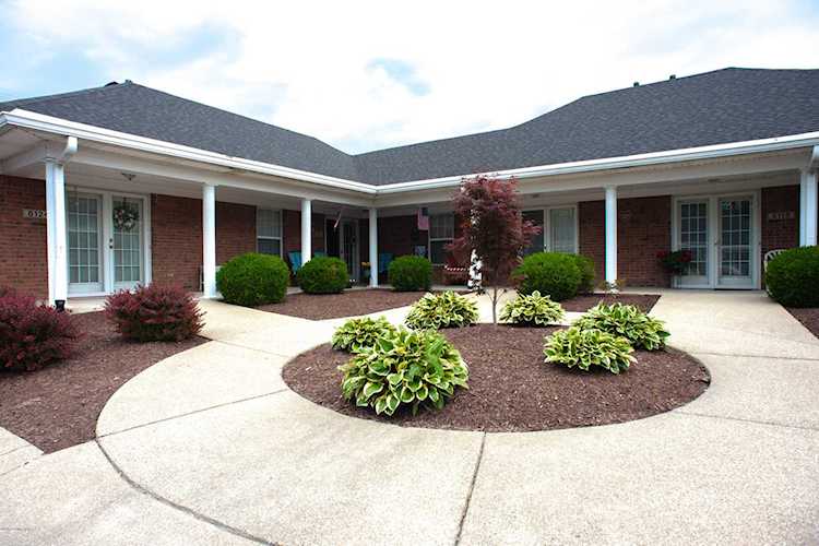 8122 Arthur Goins Blvd Louisville, KY 40228 | MLS 1533097 Photo 1